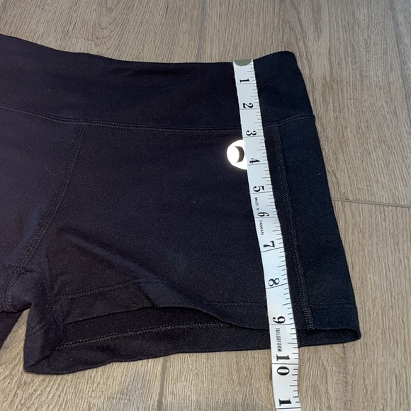 Hurley X Nike DRY FIT shorts - Picture 3 of 7